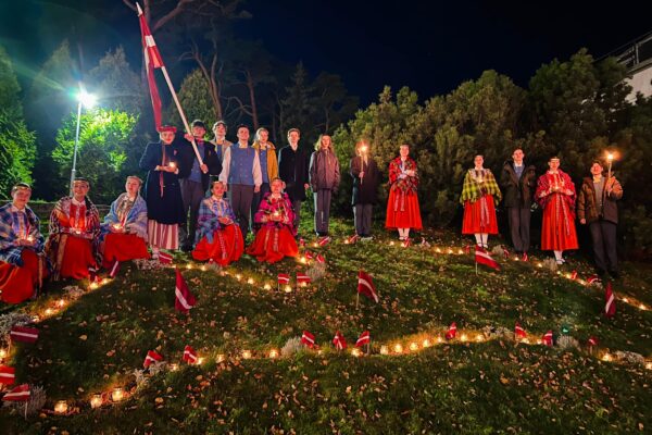 Latvijas Dzimšanas dienā!