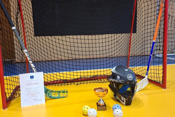 Florbola sacensības